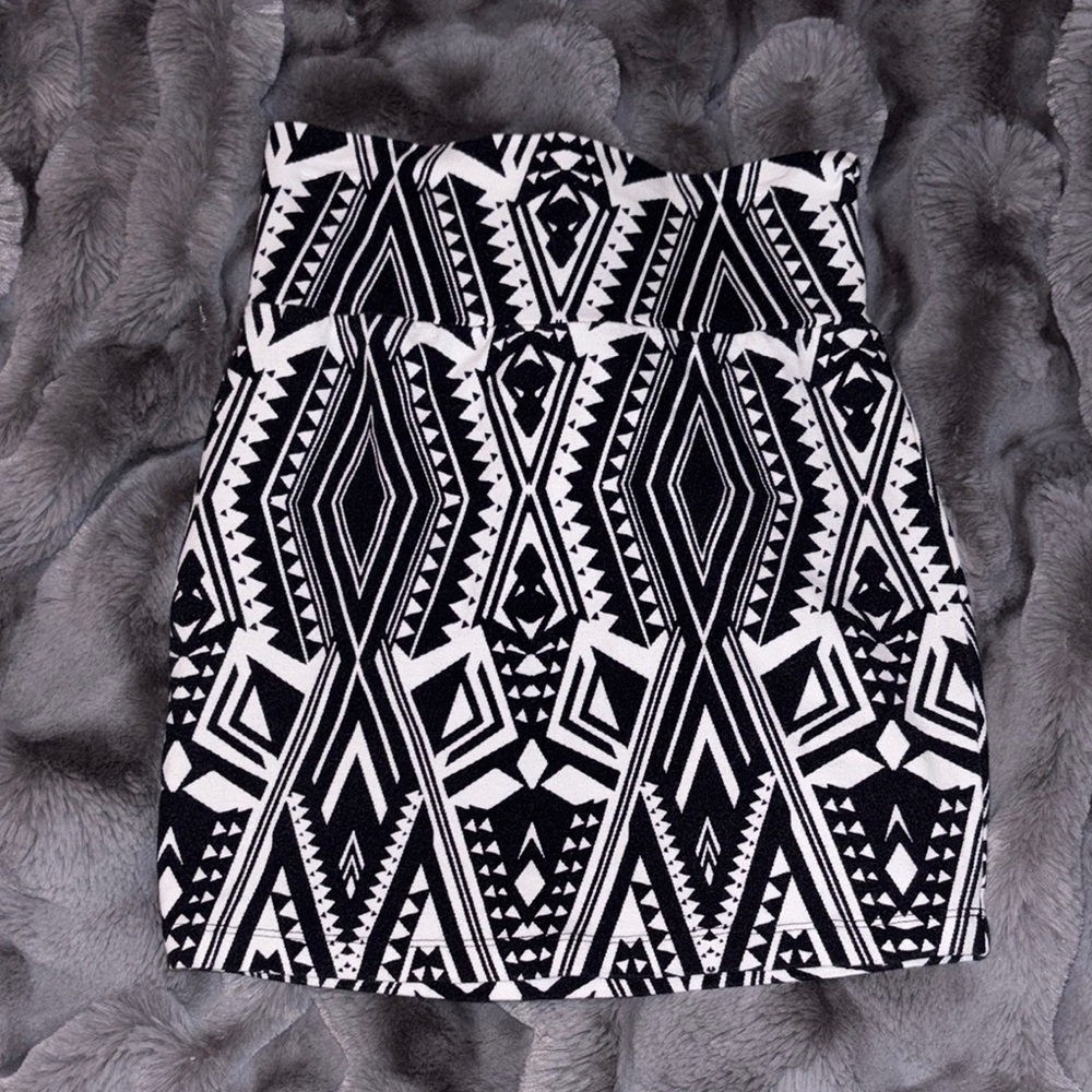 Charlotte Russe Black and White Mini Pencil Skirt